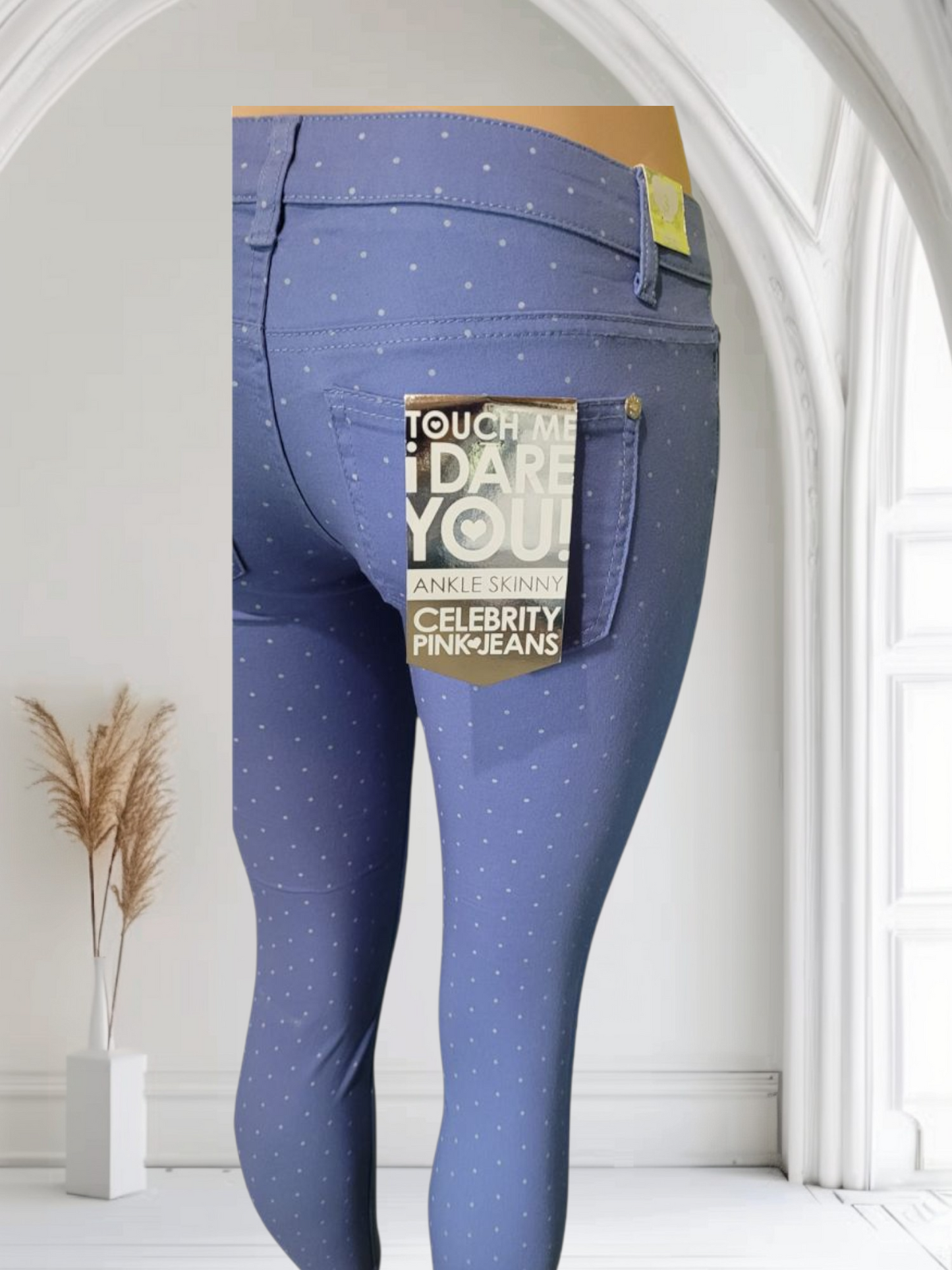 CELEBRITY Women's - Perfect fit and stylish look