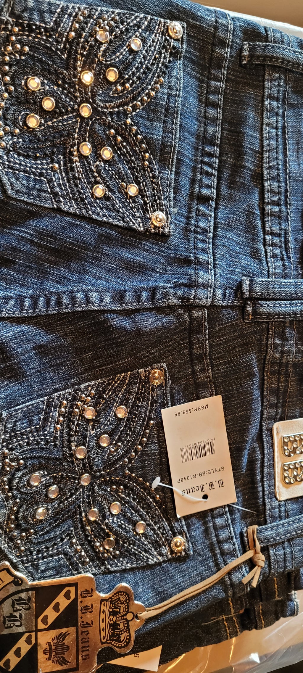 B.B.JEANS.FASHION  (ONE)