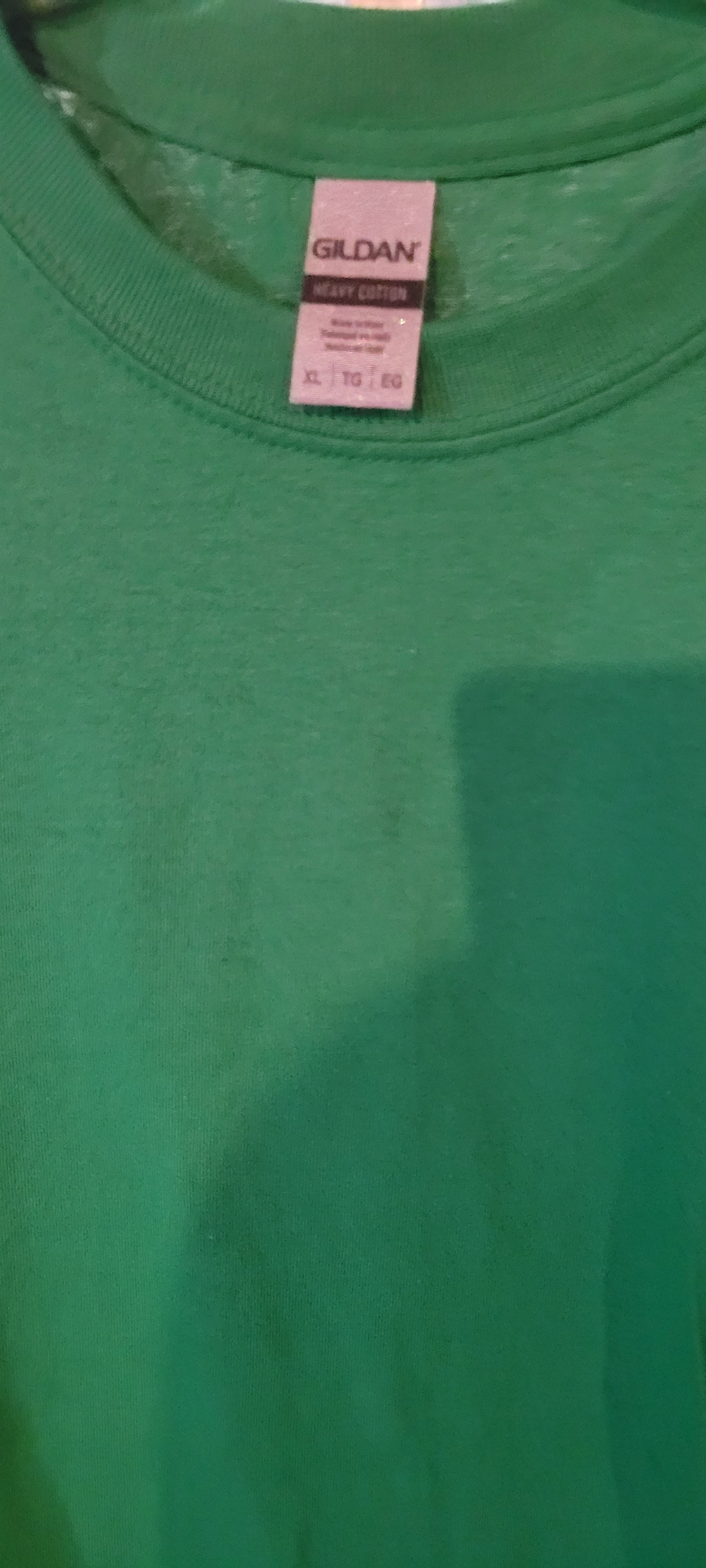 GILDAN  T-SHIRT
